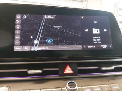 2024 Hyundai Elantra - Photo 17