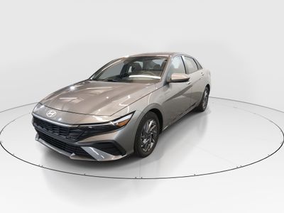 2024 Hyundai Elantra - Photo 3