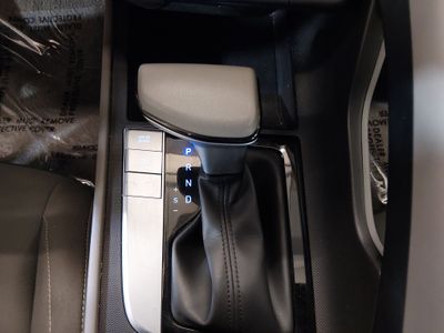 2024 Hyundai Elantra - Photo 19