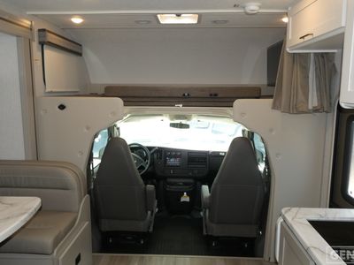 2026 Thor Motor Coach Pasadena SE - Photo 6