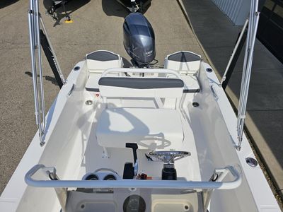 2025 Robalo R160 - Photo 15