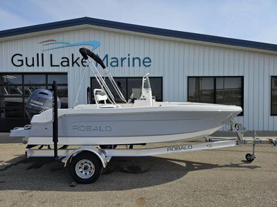 2025 Robalo R160 - Photo 1