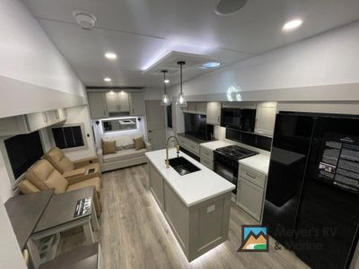 2026 Brinkley Model Z - Photo 6