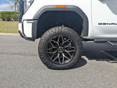 2024 GMC Sierra 3500HD - Photo 9