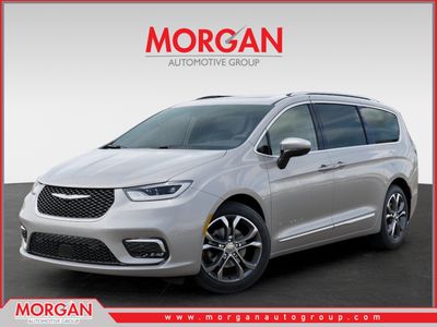 2026 Chrysler Pacifica Pinnacle in Silver — front three-quarter view