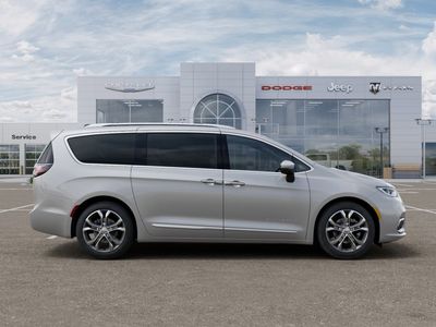 2026 Chrysler Pacifica — photo 21 view
