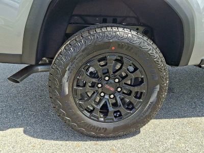 2026 GMC Canyon — detail view