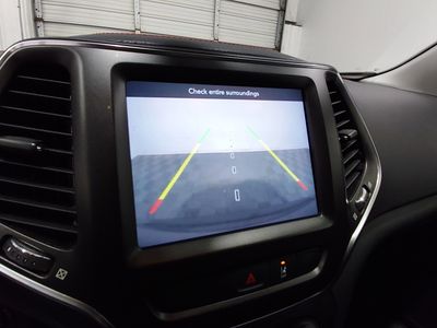 2022 Jeep Cherokee - Photo 16