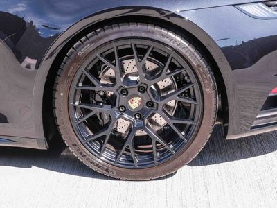 2024 Porsche 911 - Photo 8