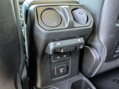 2026 Jeep Gladiator — photo 14 view