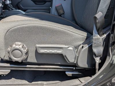2026 Jeep Gladiator — photo 20 view