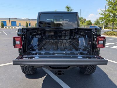 2026 Jeep Gladiator — photo 12 view