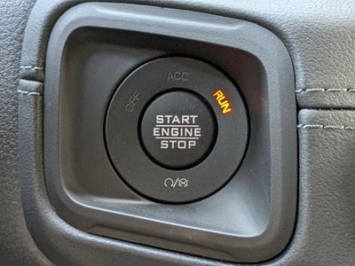 2026 Jeep Gladiator — photo 28 view