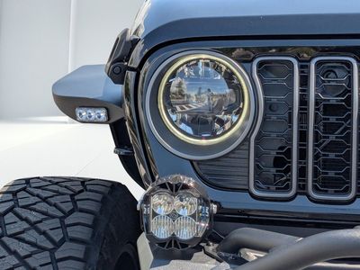 2026 Jeep Gladiator — photo 9 view