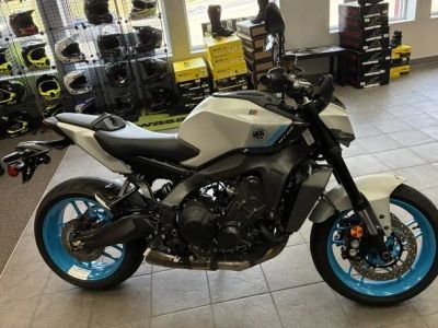 2026 Yamaha MT-09 — front three-quarter view