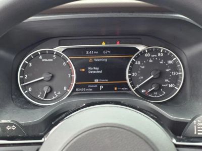 2022 Nissan Rogue — photo 8 view