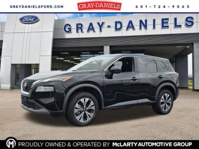 2022 Nissan Rogue SV — front three-quarter view