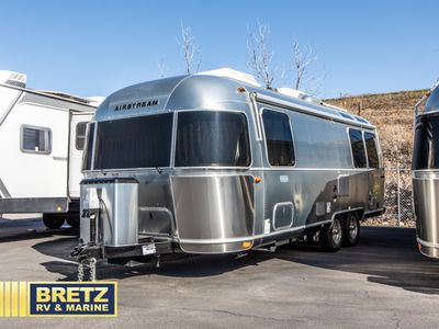 2020 Airstream Flying Cloud — side profile view