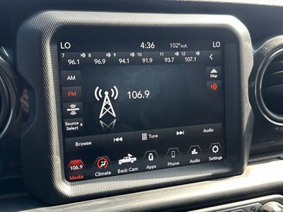 2022 Jeep Gladiator - Photo 12