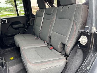 2024 Jeep Wrangler — photo 37 view