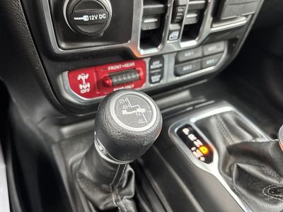 2024 Jeep Wrangler — photo 62 view