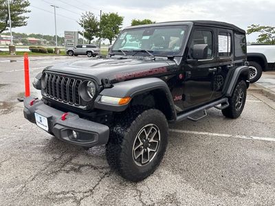 2024 Jeep Wrangler — photo 12 view