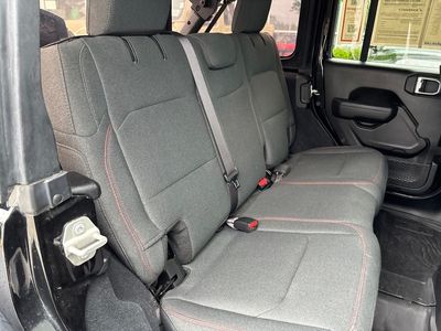 2024 Jeep Wrangler — photo 41 view