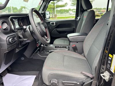 2024 Jeep Wrangler — photo 52 view