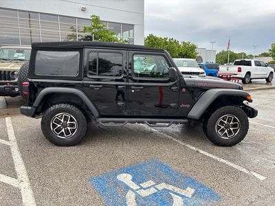 2024 Jeep Wrangler — photo 28 view