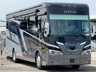 2026 Tiffin ALLEGRO BUS — front three-quarter view