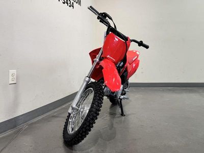 2026 Honda CRF110F - Photo 3