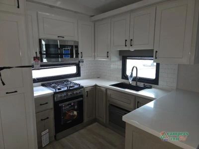2026 Jayco Pinnacle - Photo 32