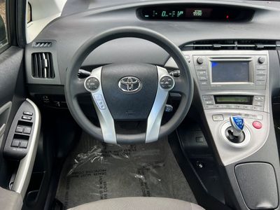 2015 Toyota Prius - Photo 14