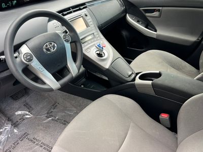 2015 Toyota Prius - Photo 11