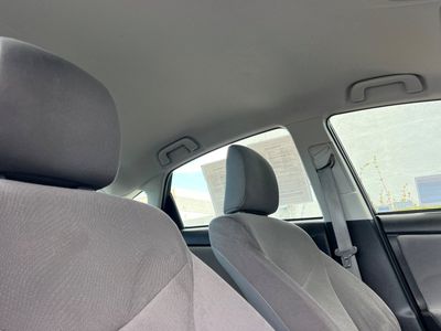 2015 Toyota Prius - Photo 17