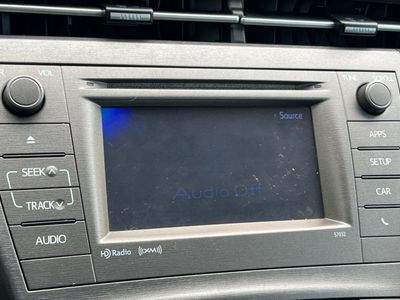 2015 Toyota Prius - Photo 19