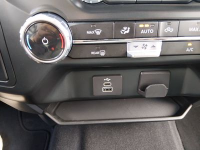 2025 Ford F-150 - Photo 17