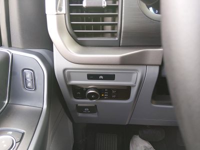 2025 Ford F-150 - Photo 13
