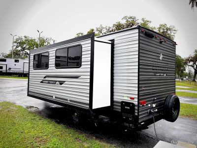 2026 Coachmen Catalina Summit Series 7 — rear three-quarter view