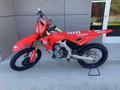2026 Honda® CRF250RWE — front three-quarter view
