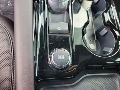 2025 Ford Explorer - Photo 24