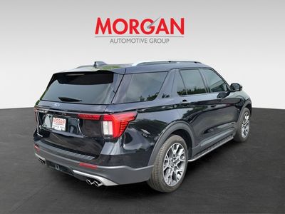 2025 Ford Explorer - Photo 2