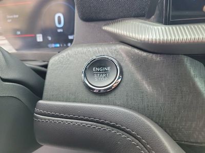 2025 Ford Explorer - Photo 25