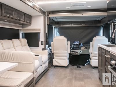 2025 Forest River Georgetown Gt7 — photo 9 view