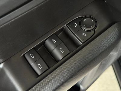 2026 Chevrolet Colorado - Photo 22