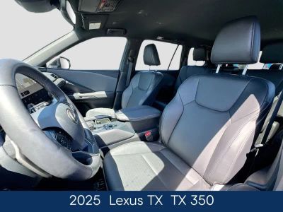 2025 Lexus TX - Photo 14