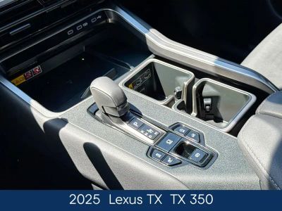 2025 Lexus TX - Photo 33