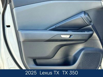 2025 Lexus TX - Photo 16