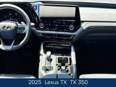2025 Lexus TX - Photo 28
