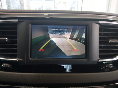 2023 Chrysler Voyager - Photo 16